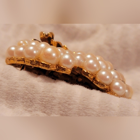VINTAGE UNSIGNED FAUX PEARL GRAPE CLUSTER GOLD JEWELRY PIN/BROOCH - Picture 6 of 10
